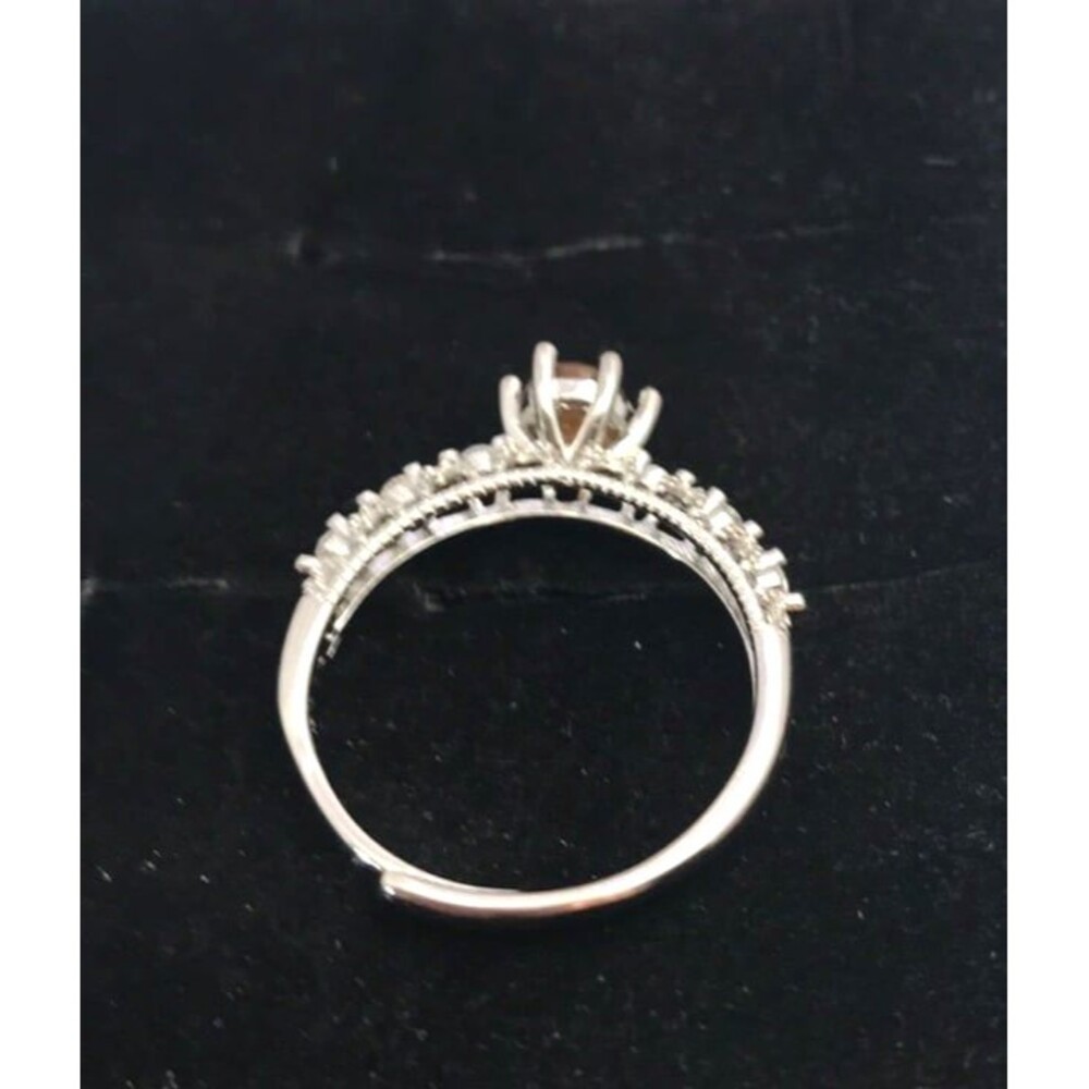 Beautiful Golden Rutile Ring - Picture 2 of 5